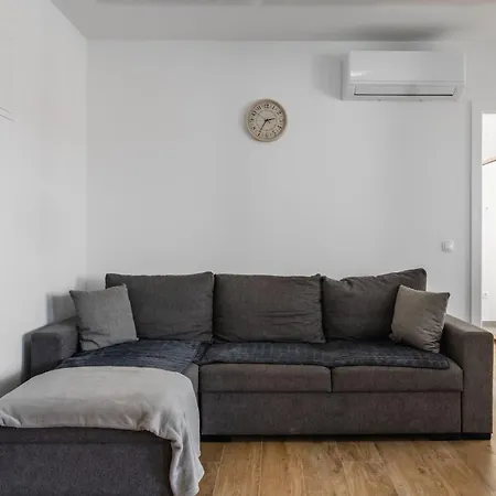 With Parking Space - 24111 Apartment *
