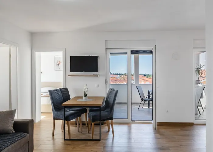 With Parking Space - 24111 Апартаменты